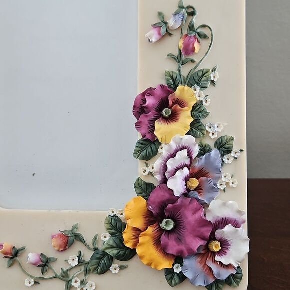 Floral Ceramic Photo Frame - Picture 2 of 4